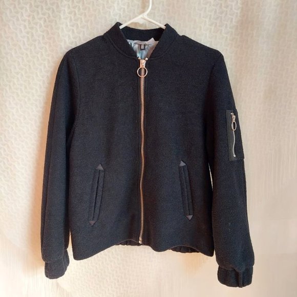 Wool blend bomber jacket in black - Picture 5 of 11
